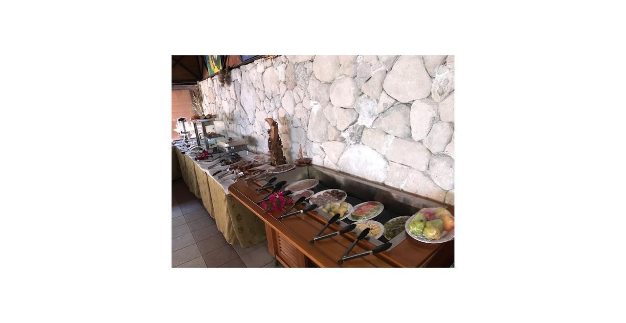 Mare Hotel Nengone Village מראה חיצוני תמונה